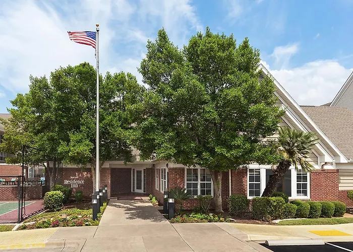 By Marriott Austin Round Rock/dell Way 3*