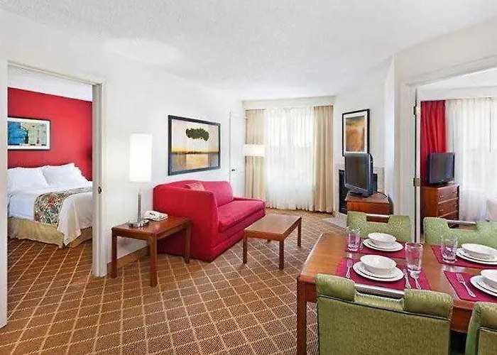 By Marriott Austin Round Rock/dell Way Hotel