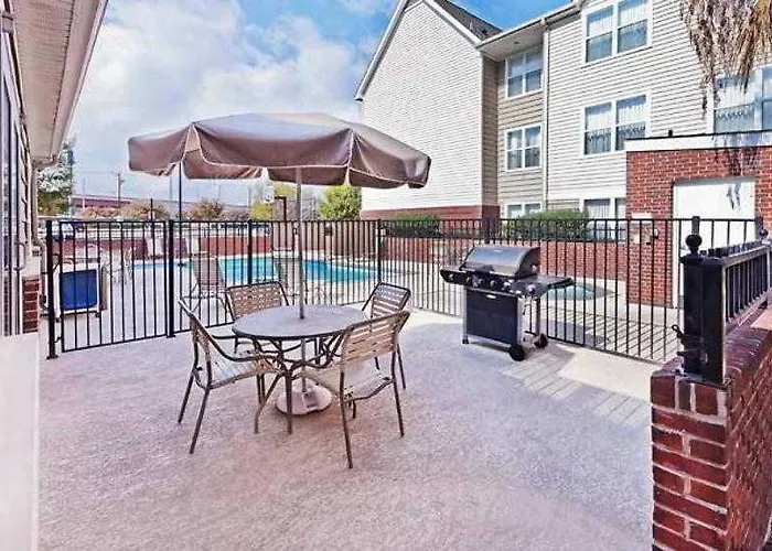 By Marriott Austin Round Rock/dell Way 3*